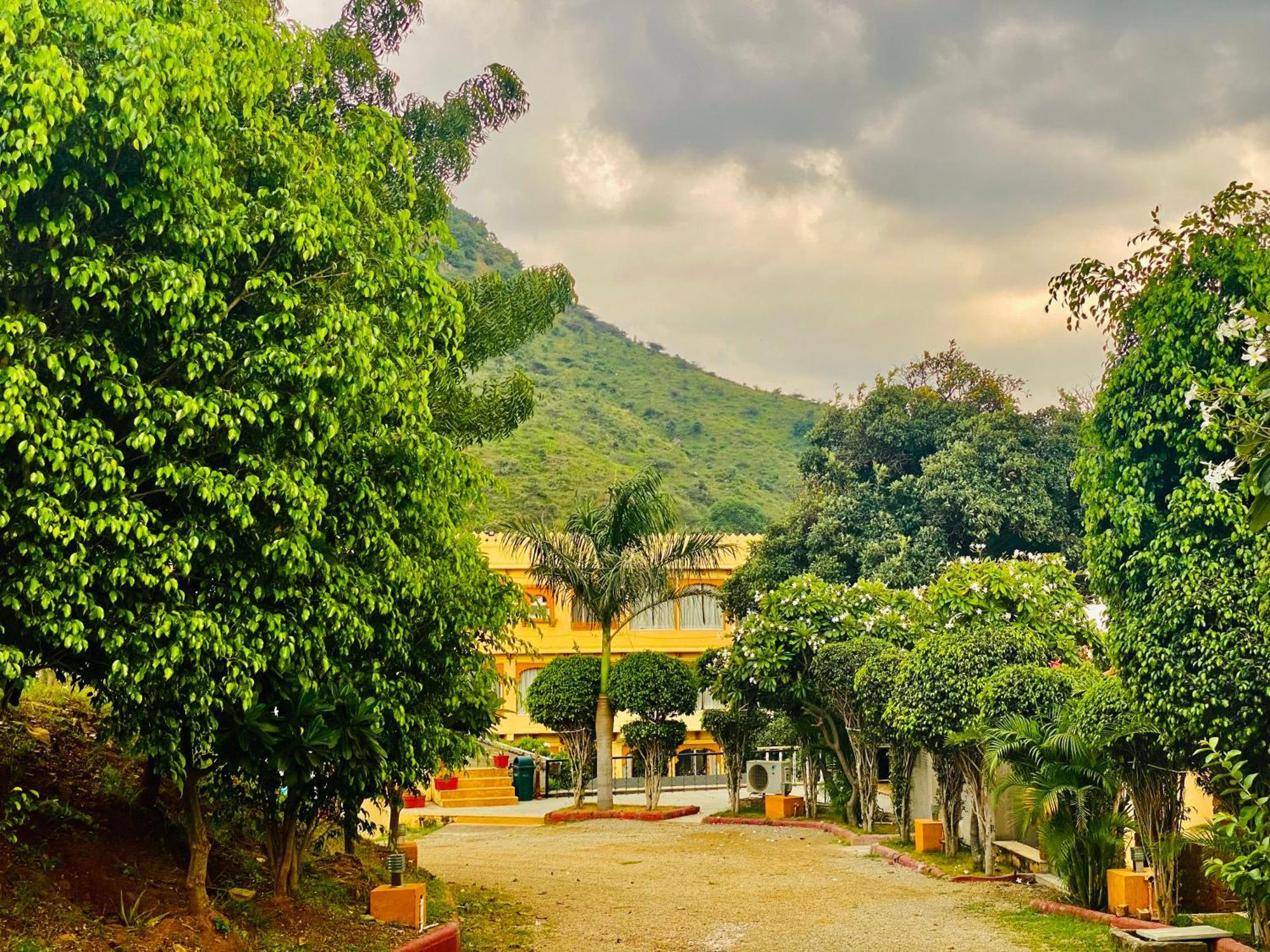 Udai Nature Valley Resort By An Hotels-A Peacefull River Retreat Udaipur Dış mekan fotoğraf